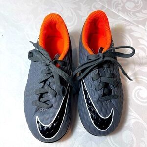 Nike Kids Hypervenom Phantom Cleats Child US 10 Sport Soccer Grey & Orange